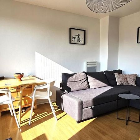 Charmant Appartement Proche Centre Ville Remeš Exteriér fotografie