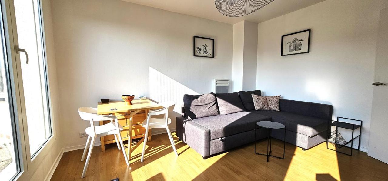 Charmant Appartement Proche Centre Ville Remeš Exteriér fotografie
